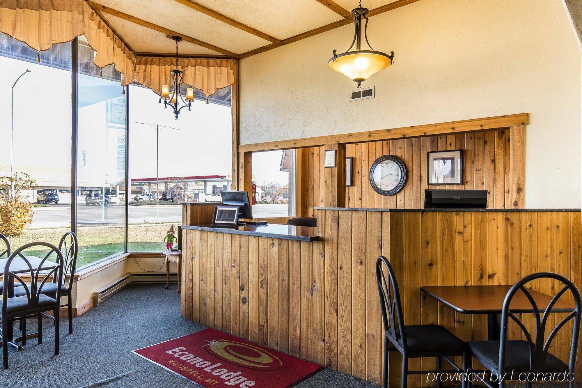Econo Lodge Inn & Suites Kalispell - Glacier National Park Gateway Экстерьер фото